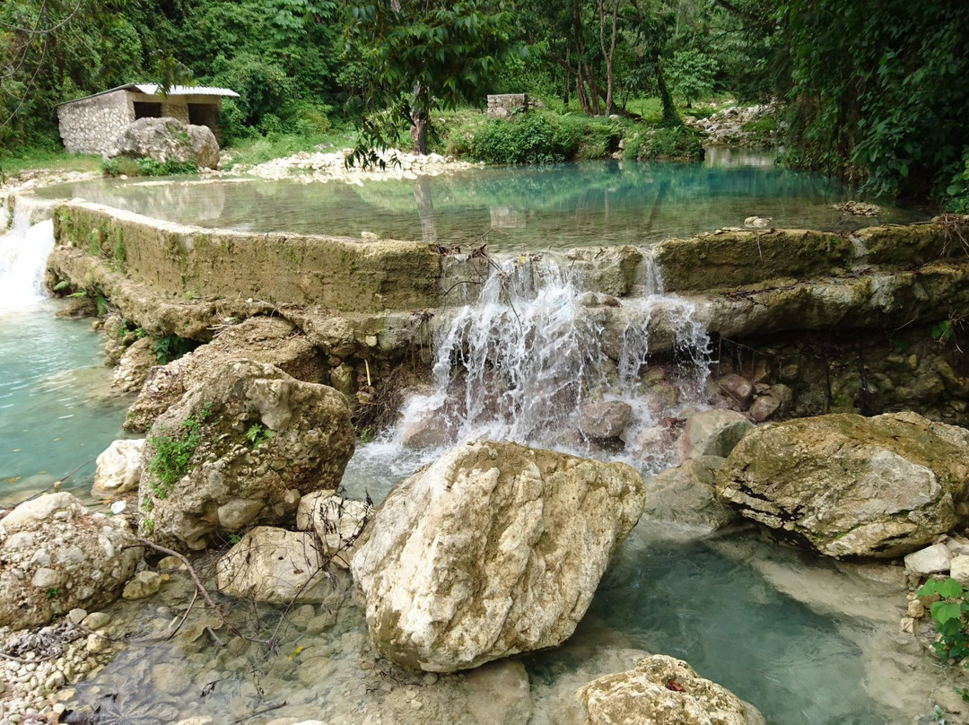 Enriquillo旅游景点-Balneario Mata de Maiz
