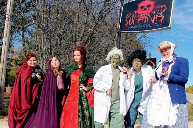 Stonewall旅游景点-Six Pines Haunted Attractions