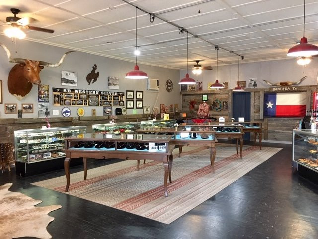 SB Western Silver & Knives-Bandera必去景点