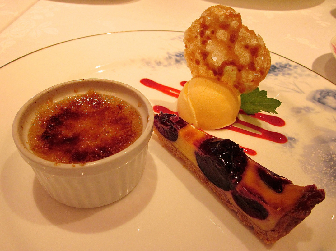 ウーベルチュール