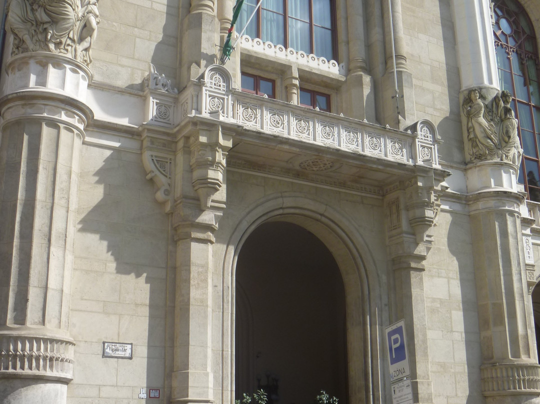 Pesti Vigado-布达佩斯必去景点