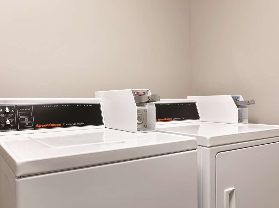 Country Inn & Suites by Radisson, Brooklyn Center, MN主图