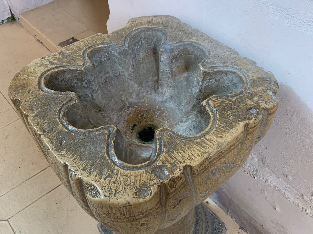 Eglise Saint-Michel-Verrieres必去景点