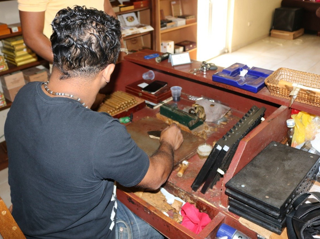 Fifi Jewelry And Cigar Store-普拉塔港必去景点