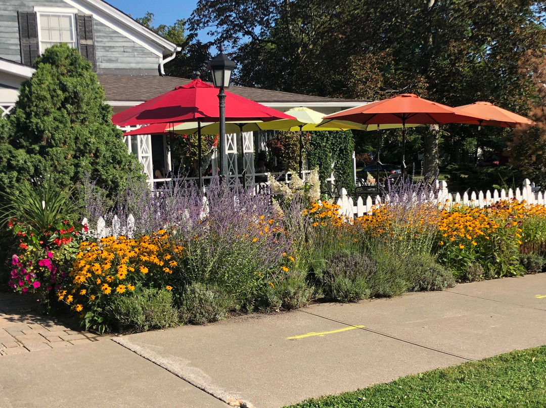 Shaw Club Hotel主图