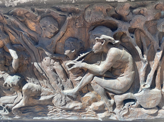 Statua Della Lavandaia