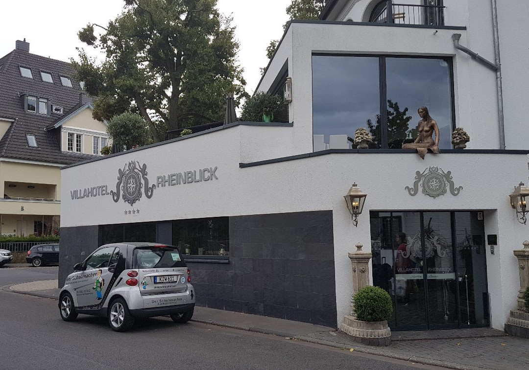 莱茵布里克别墅酒店主图