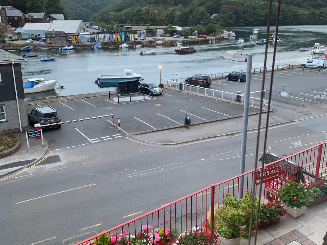 The Rivercroft Hotel and Apartments主图