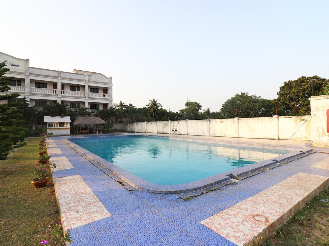 SPOT ON 36099 United-21 Beach View主图