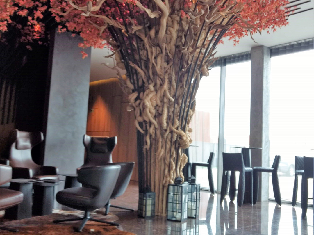Theatre Hotel主图