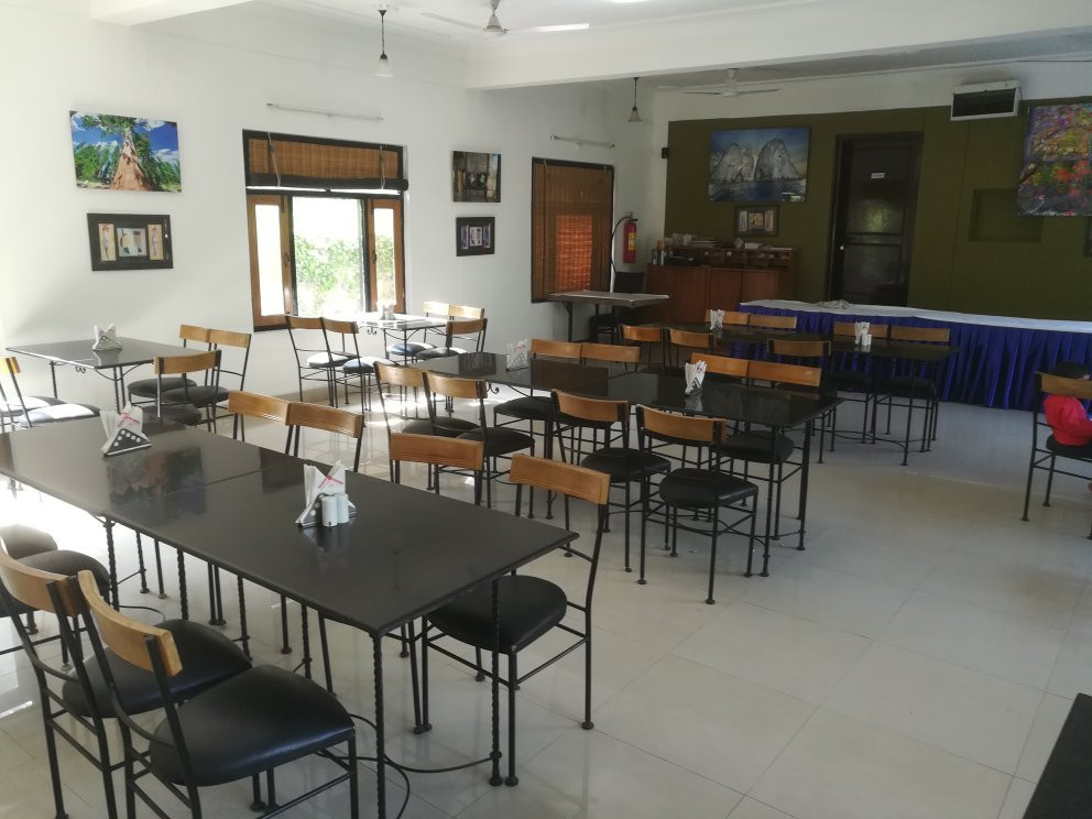 Country Inn - Sattal主图