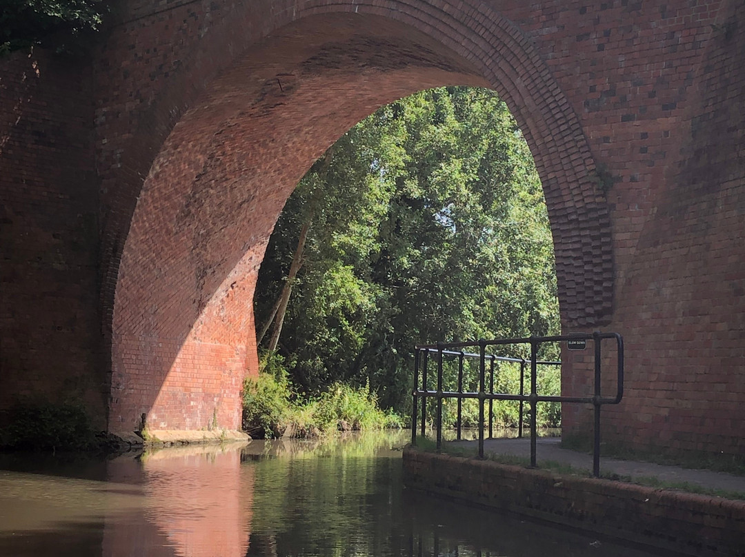 Wilts & Berks Canal-斯温顿必去景点