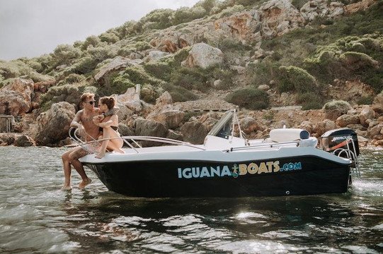 Iguana Boats-米诺卡必去景点