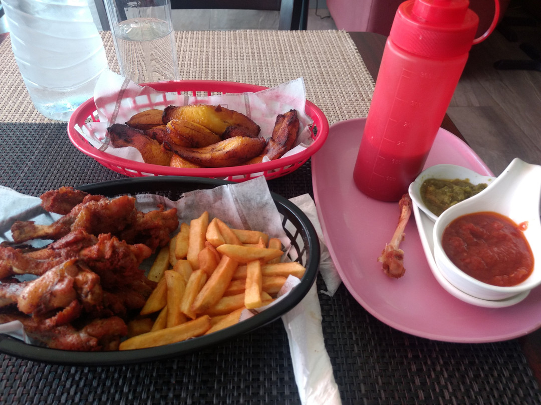 Baguida餐馆和美食-Wings 'n Shake