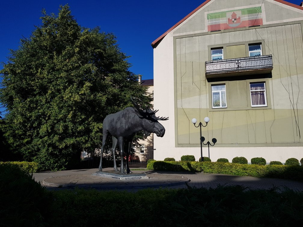 Moose Sculpture景点图片