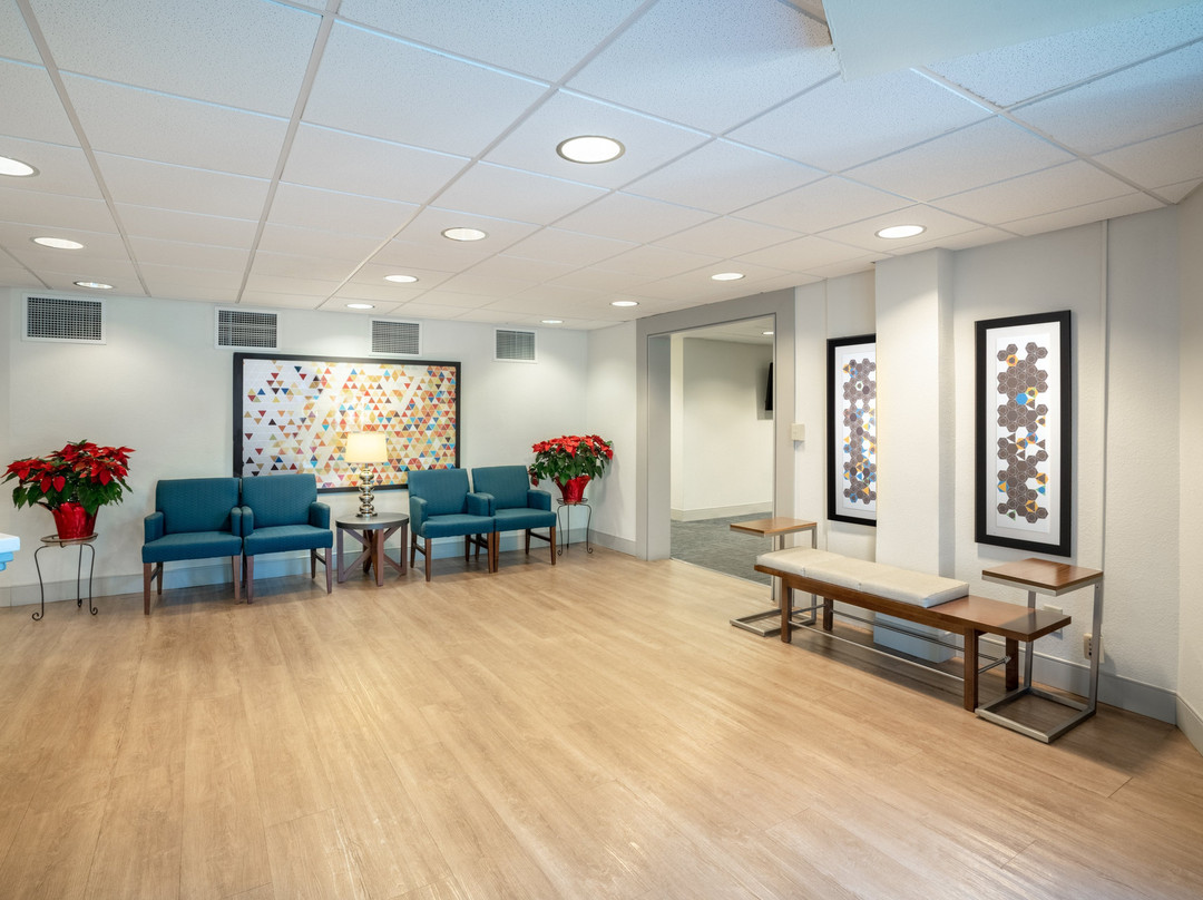 Holiday Inn Express Building 308主图