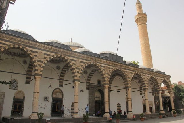 Kursunlu Camii-开塞利省必去景点