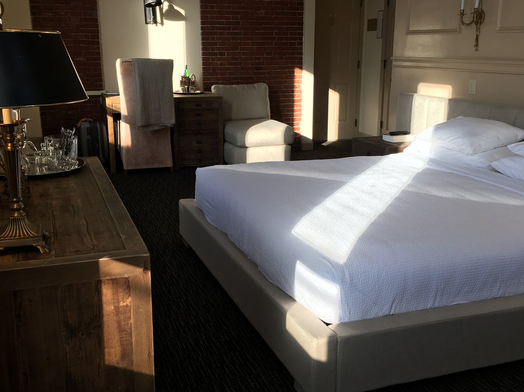 Garrison Inn Boutique Hotel主图