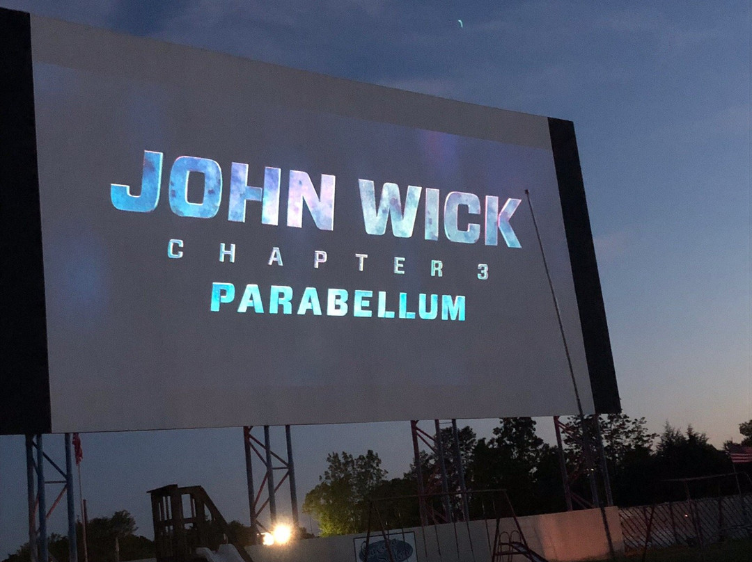 Sunset Drive-In-Aurora必去景点