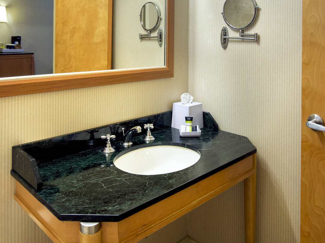 Best Western Premier Plainview-Long Island Hotel主图