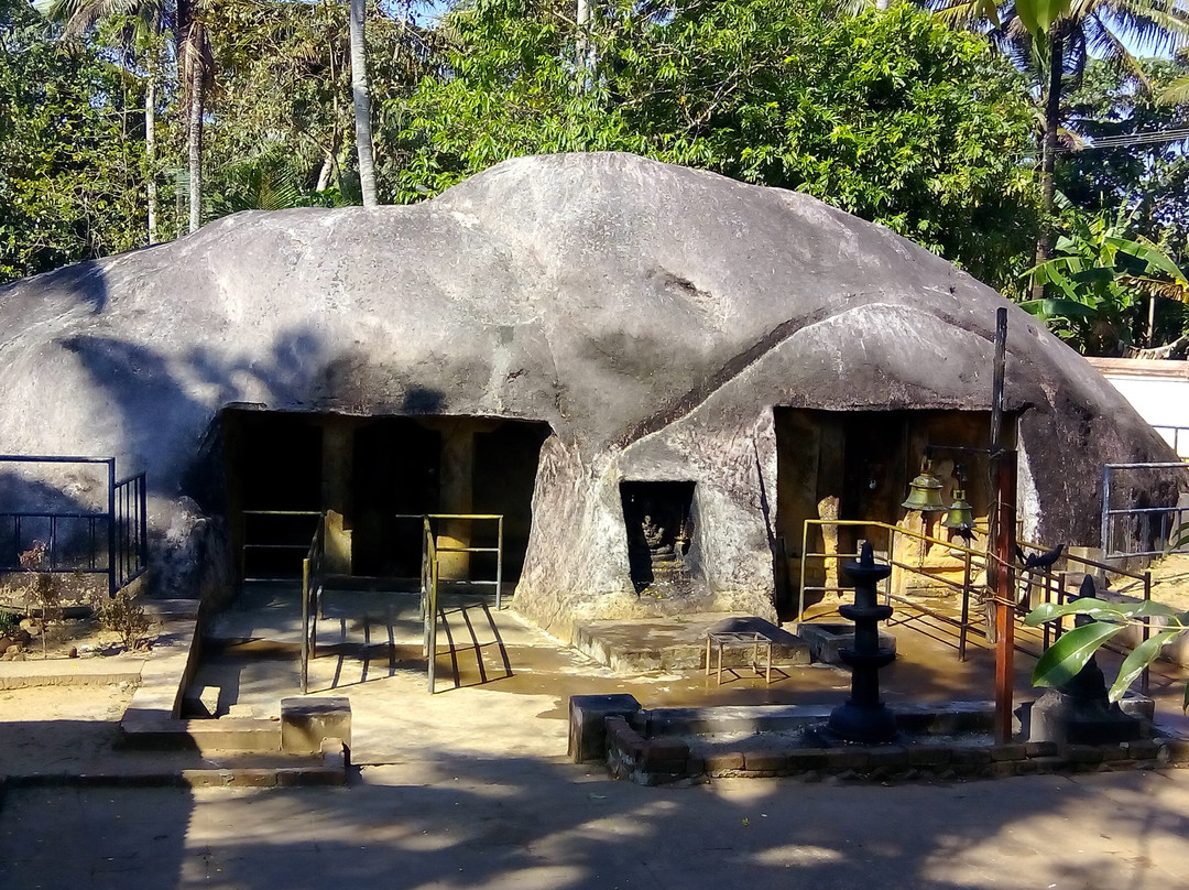 The Cave Temple at Kottukal景点图片