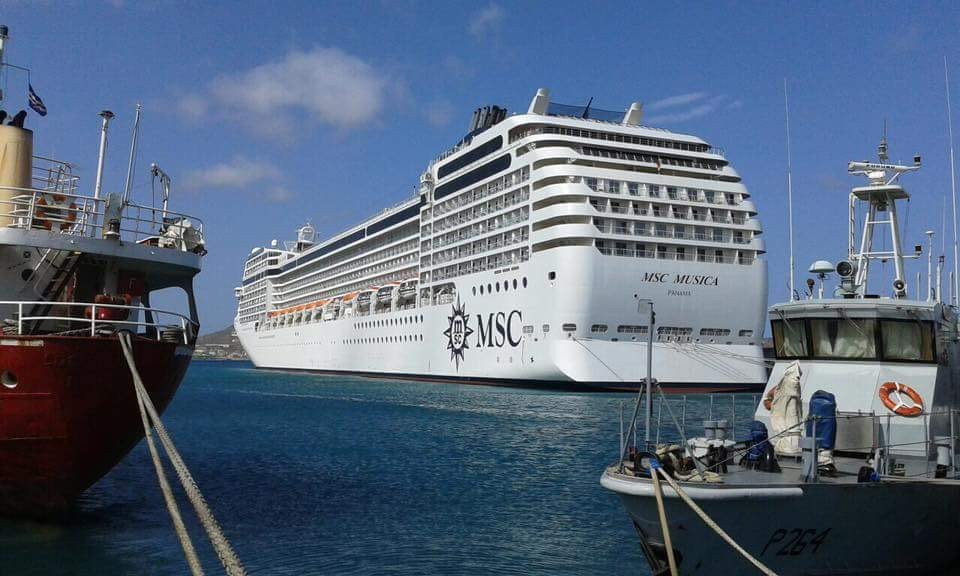 Zoom Zoom Mindelo-明德卢必去景点