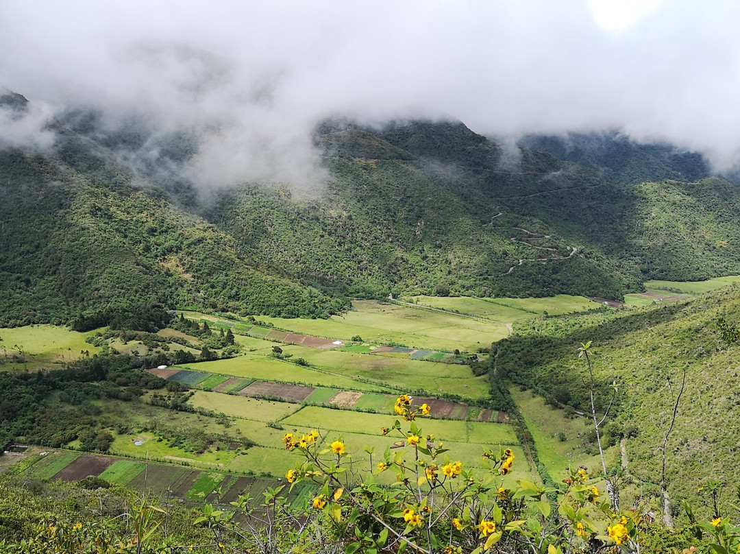 Pululahua Ecolodge主图