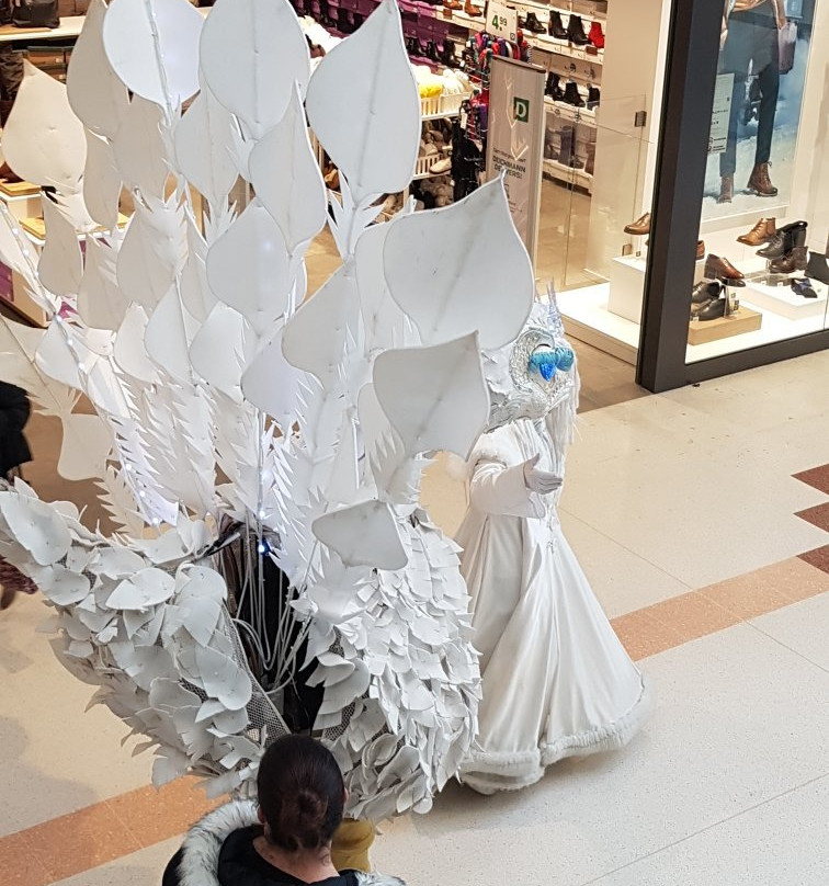 County Mall Shopping Centre景点图片