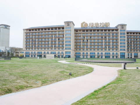 上海三甲港绿地铂骊酒店（浦东机场店）主图