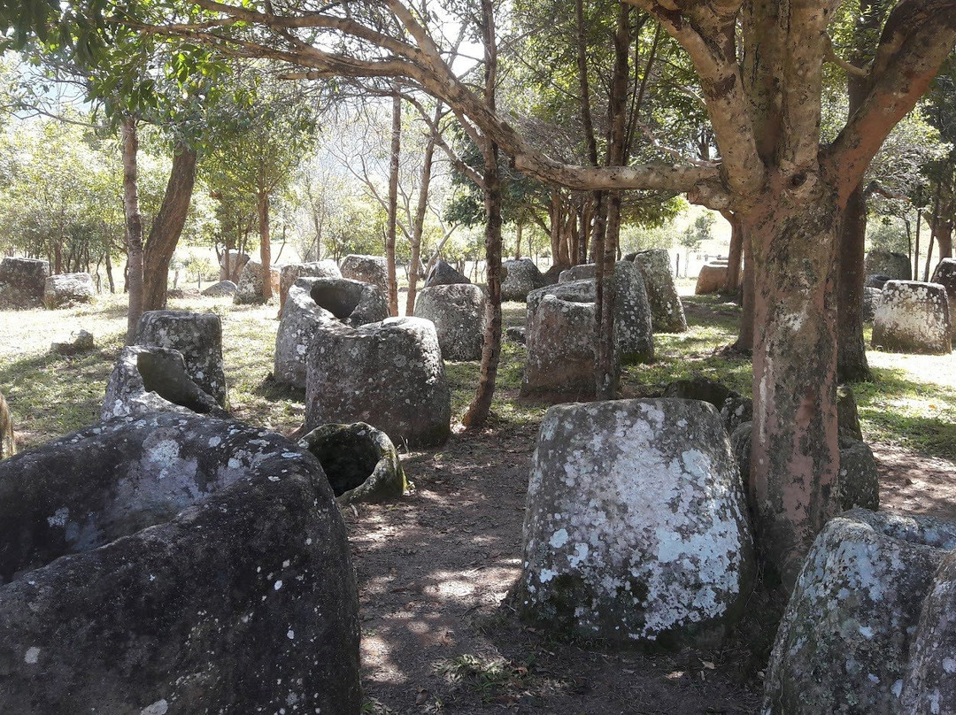 Laos Minivan Tours-旺阳必去景点