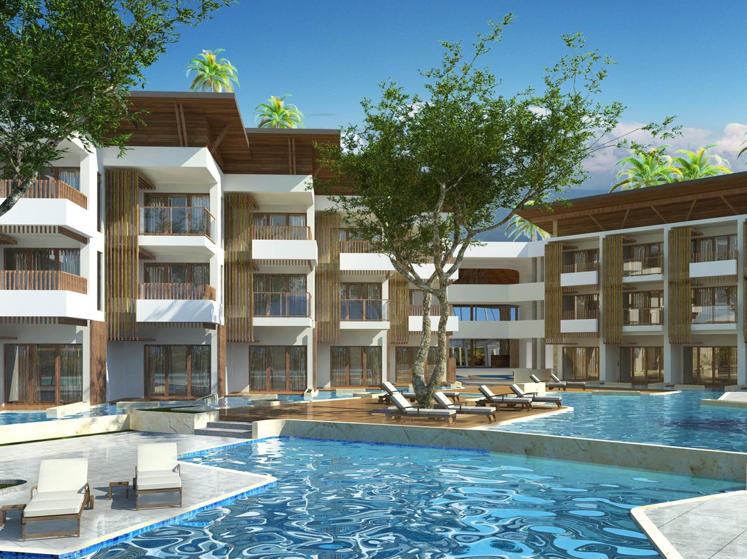 Azura Beach Resort主图