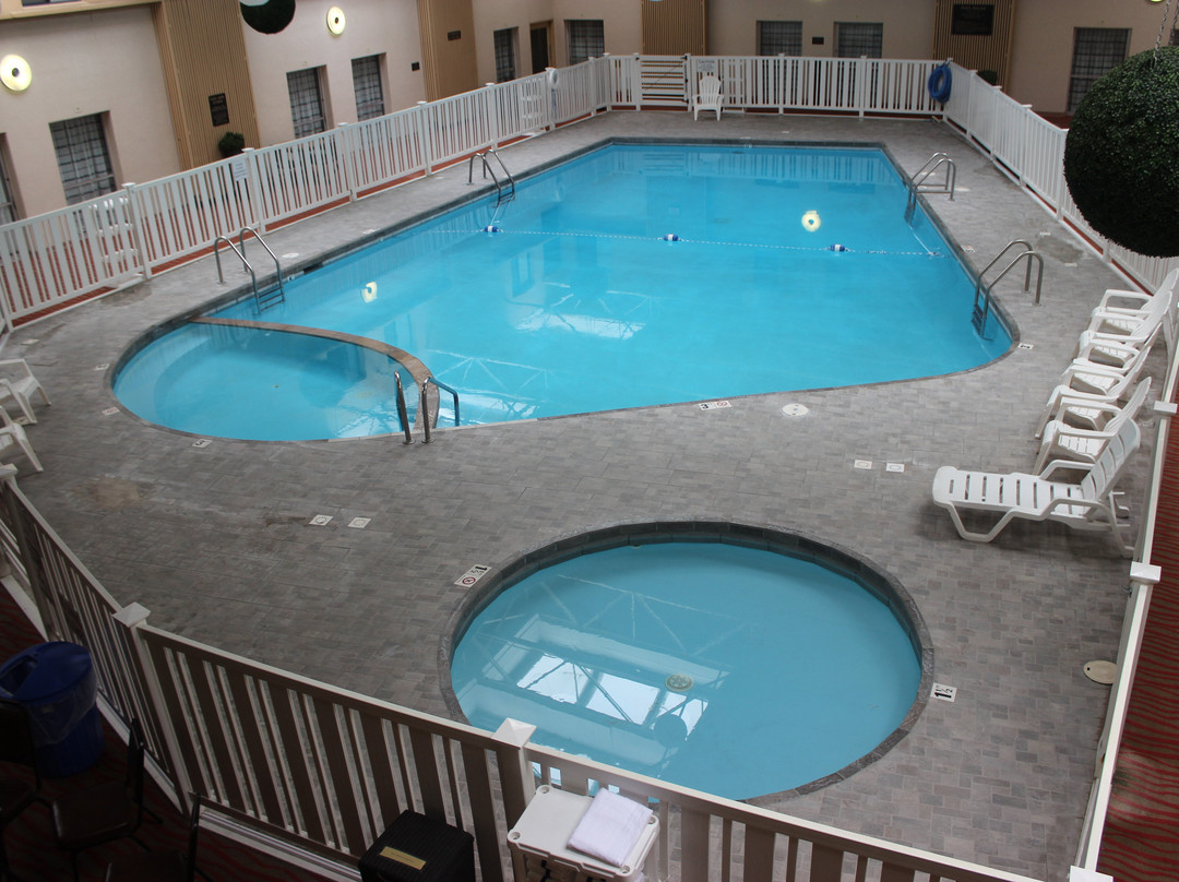 Ramada by Wyndham Grand Forks主图