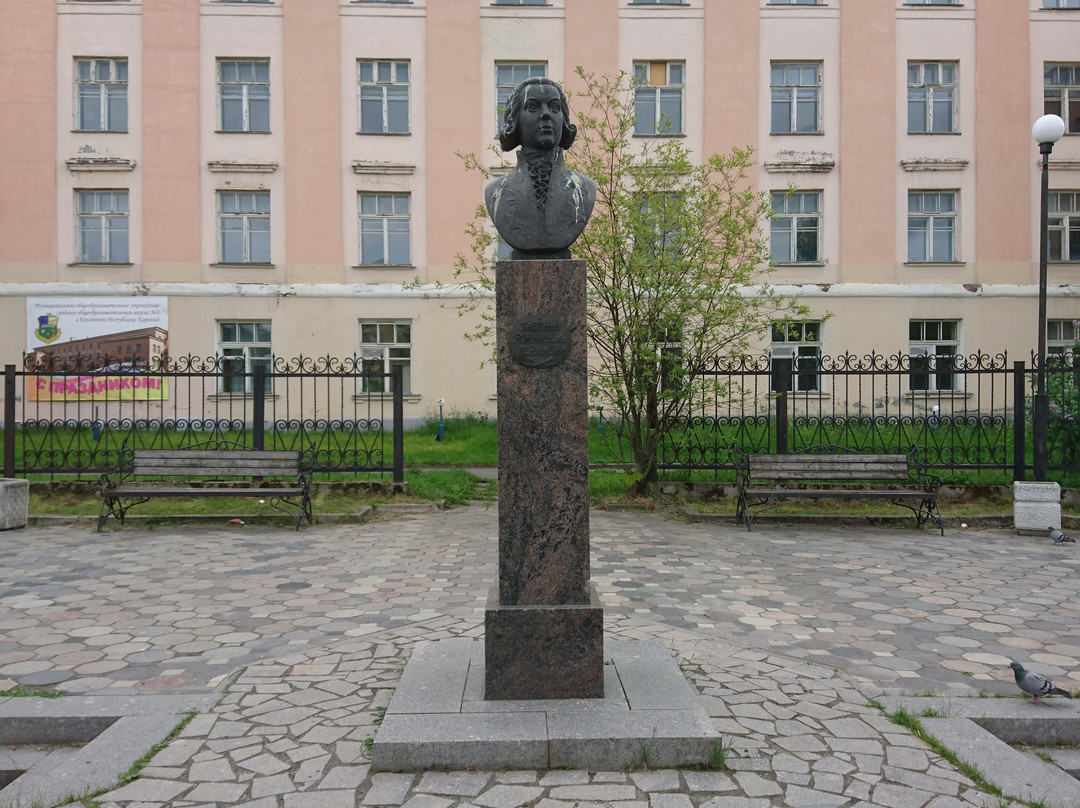 Monument to G. R. Derzhavin景点图片