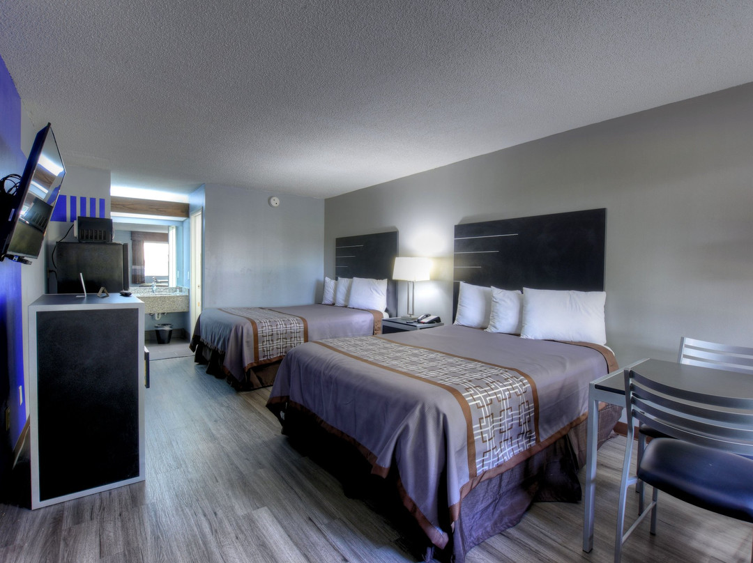 Red Roof Inn & Suites主图