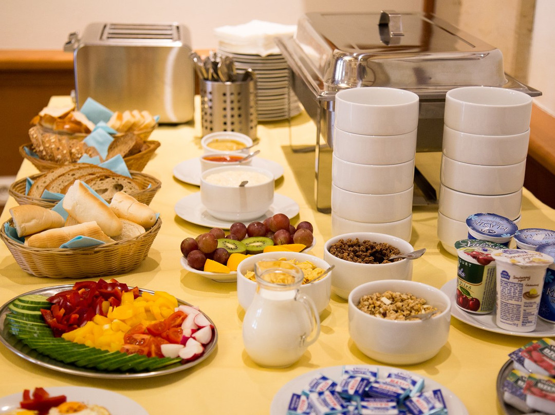 Hruba Vrbka酒店住宿-Hotel Pod Vezi