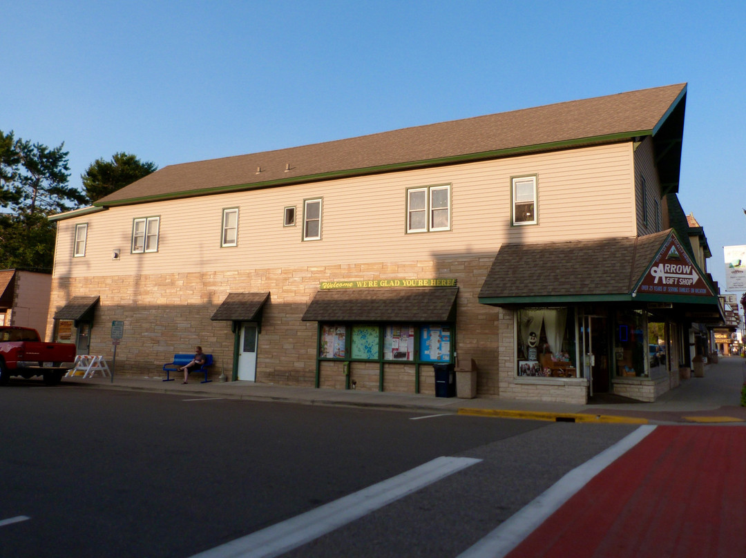 Eagle River Twisted History Tours-伊格尔里弗必去景点