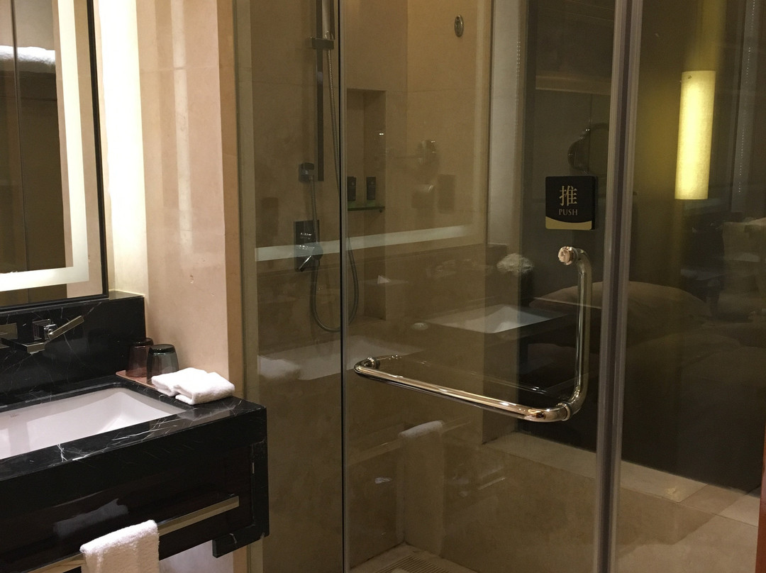 巨华嘉禧酒店主图