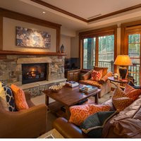 East West Hospitality主图