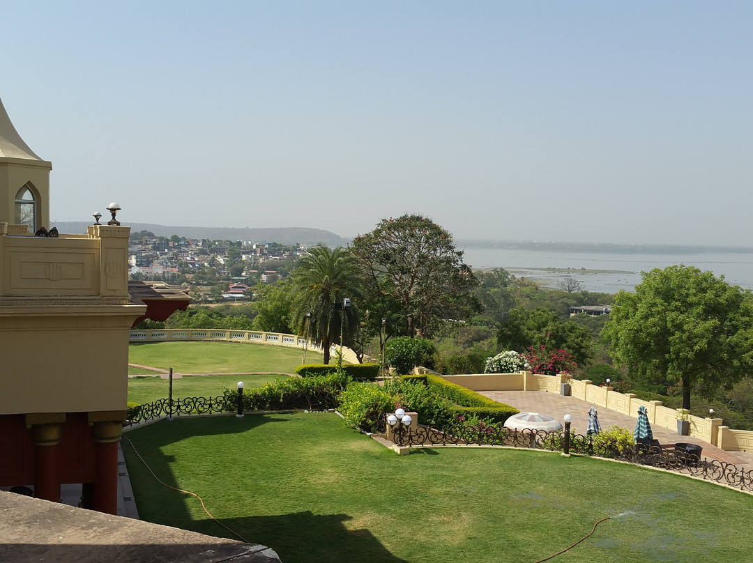 Noor-Us-Sabah Palace主图