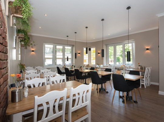 祖姆巴尔巴罗萨酒店主图