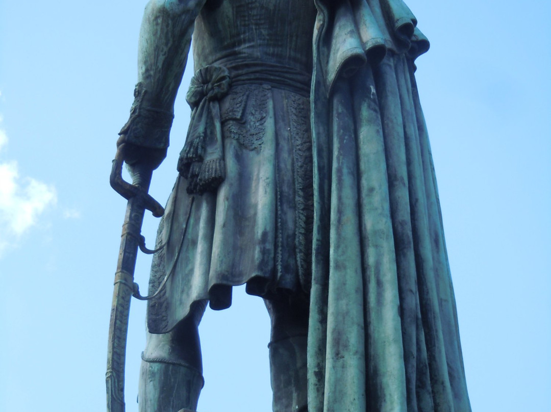 Monument au General Hoche景点图片