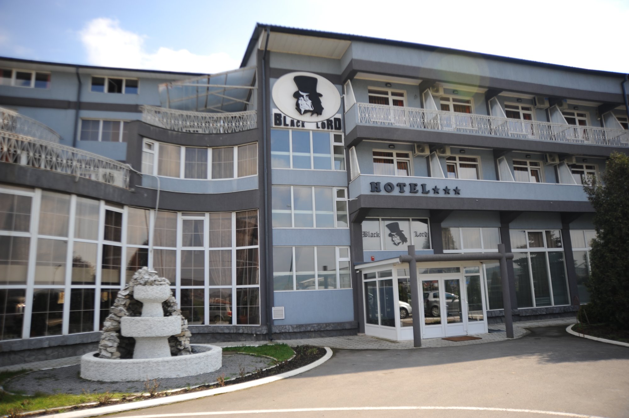 Hotel Black Lord-官方