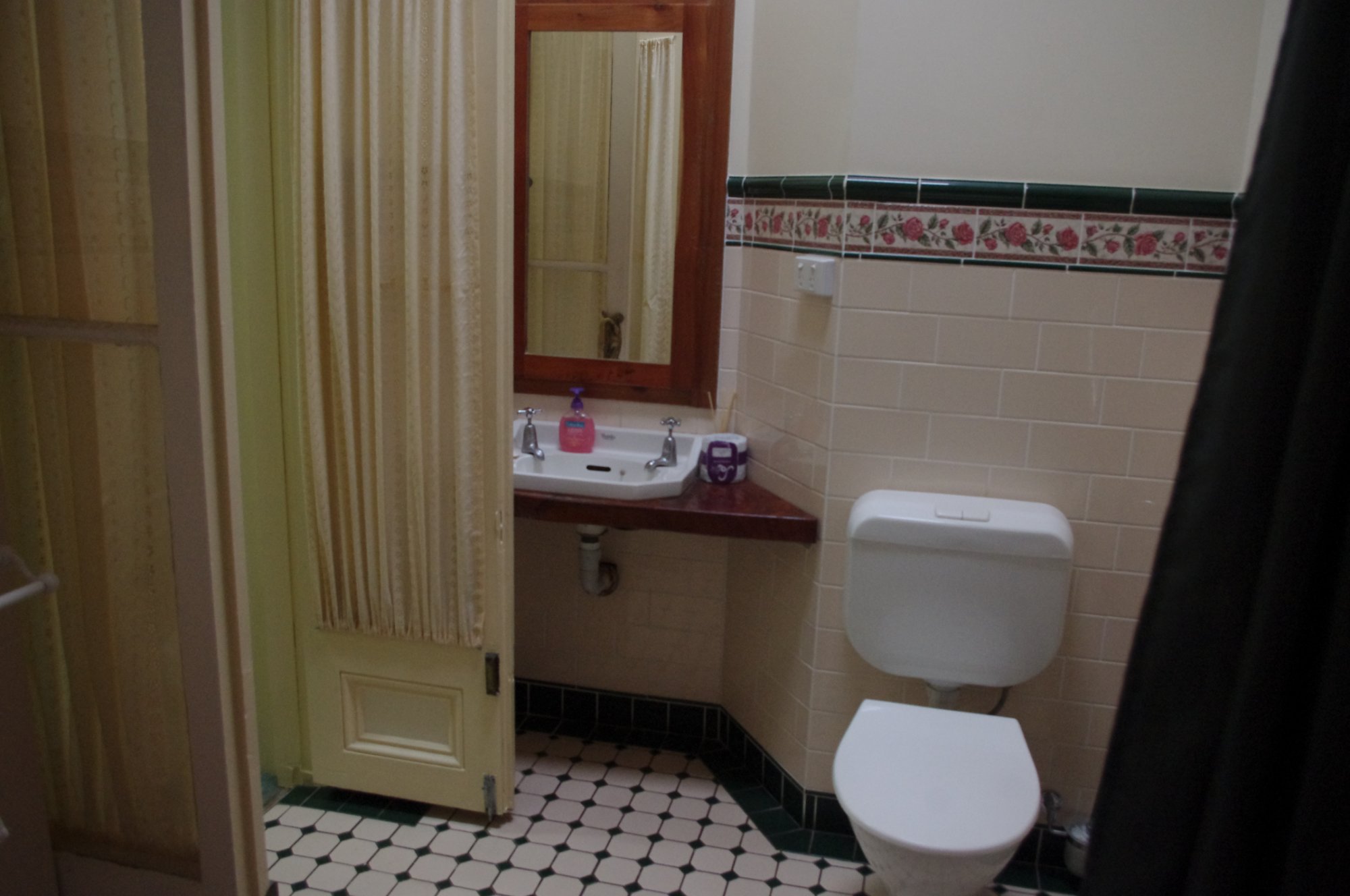 Heritage Guesthouse Bombala-浴室