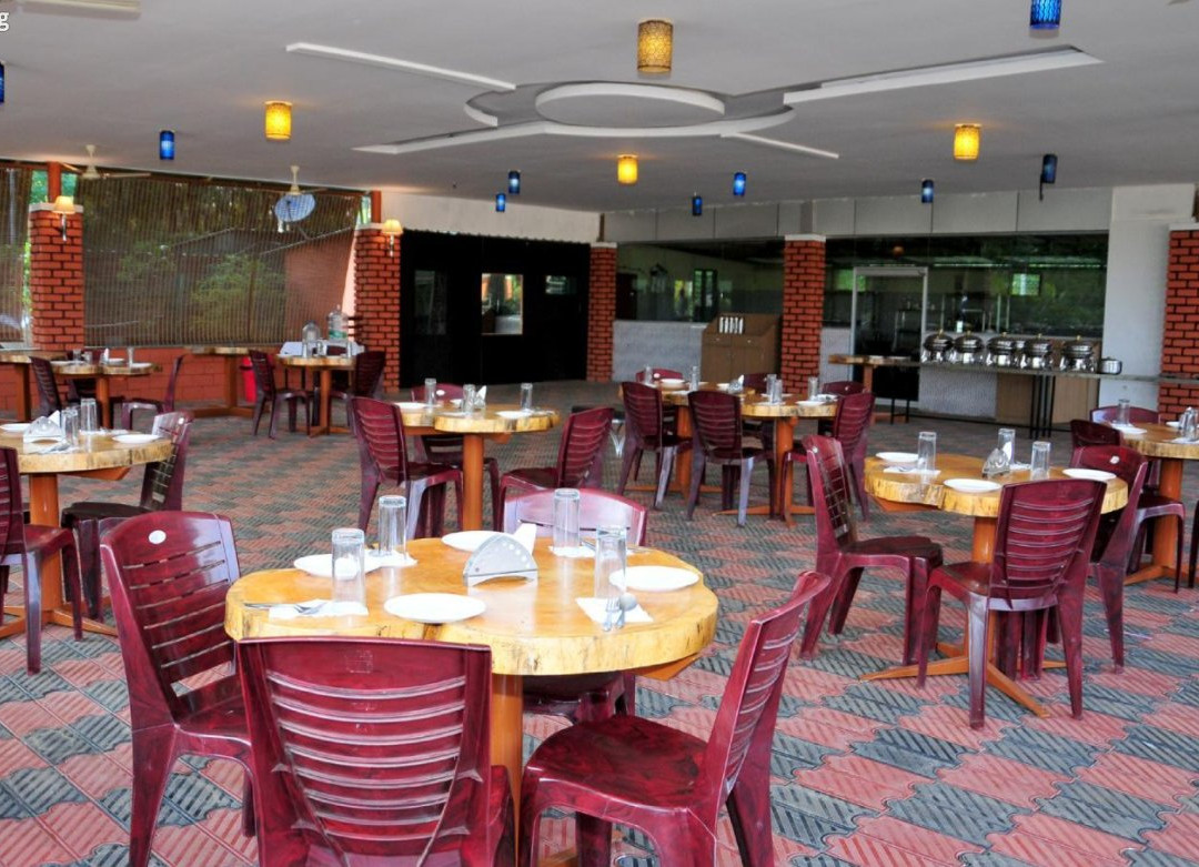 Recluse Resort