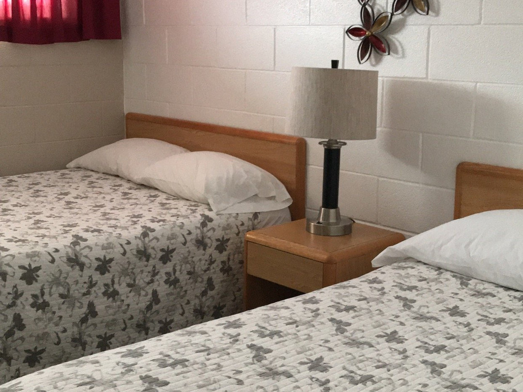 Duck Mountain Motel & RV Campground & RV Rentals & laundromat主图