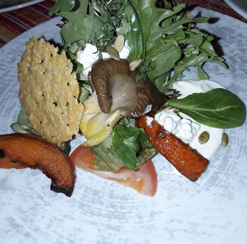 Niedertaufkirchen餐馆和美食-Speiselokal Bei Christian