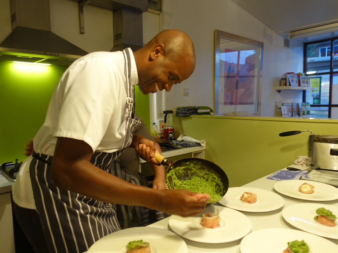 Flavours School of Cookery-伯恩茅斯必去景点