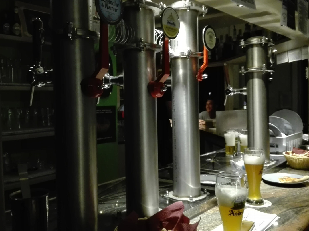 Palu餐馆和美食-La Fenice Coffee and Pub