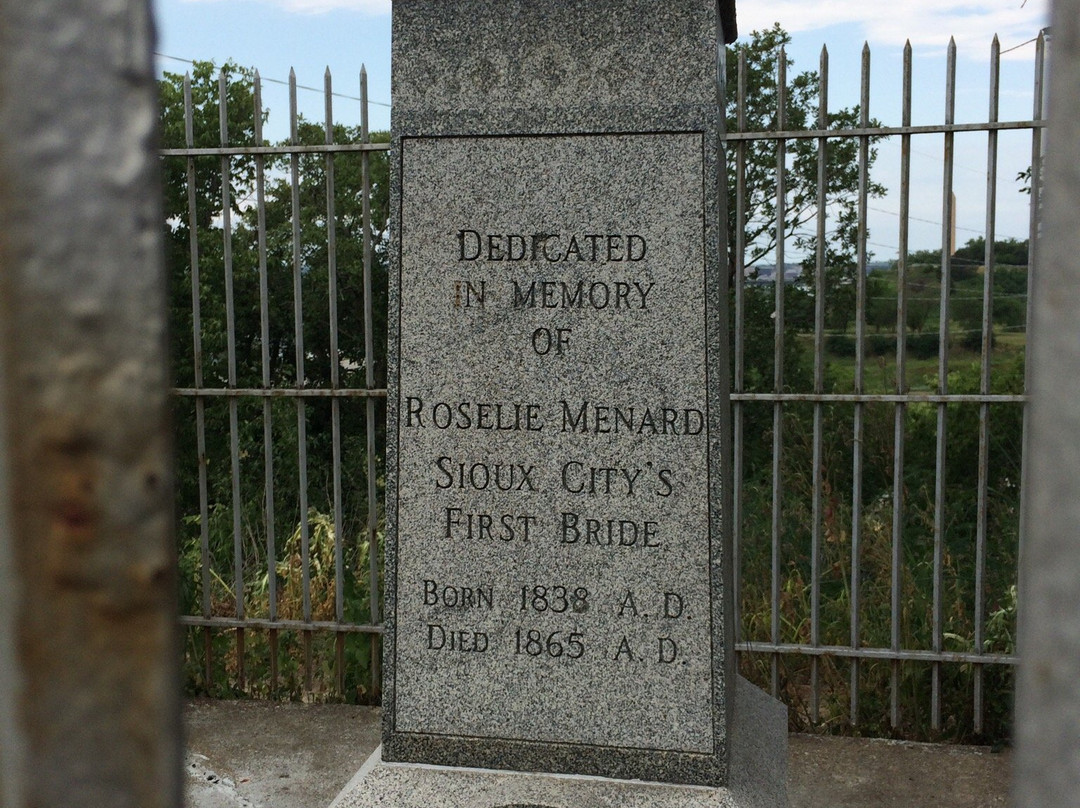 First Brides Grave-苏城必去景点