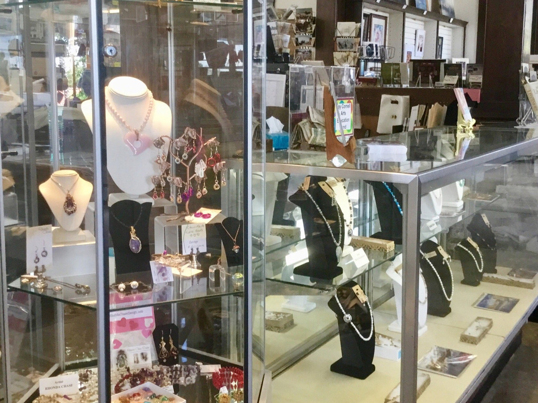 Livermore Art Assoc Gallery-利佛摩必去景点